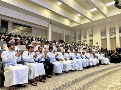 مشاركًا يتنافسون في التصفيات الأولية للبطولة الوطنية للمناظرات بالسيب