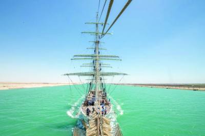 سفينة البحرية السلطانية العُمانية (شباب عمان الثانية) تعبر قناة السويس سفينة البحرية السلطانية العُمانية (شباب عمان الثانية) تعبر قناة السويس