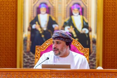 مناقشة آليات تنشيط الحراك الثقافي بمحافظة ظفار