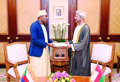 جلالة السُّلطان يتلقى رسالة خطية من رئيس القمر المتحدة